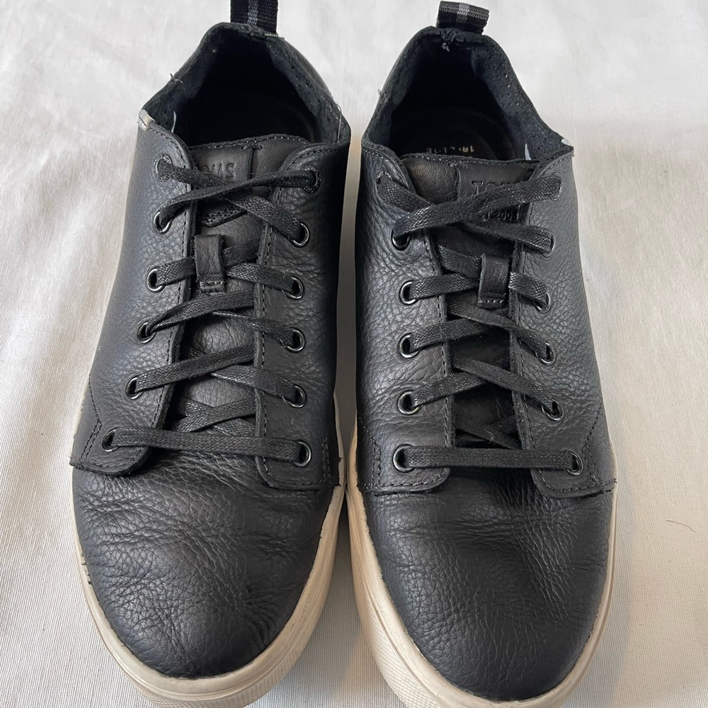 Men Toms shoes
